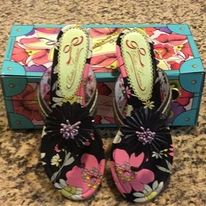 Poetic Licence sandals